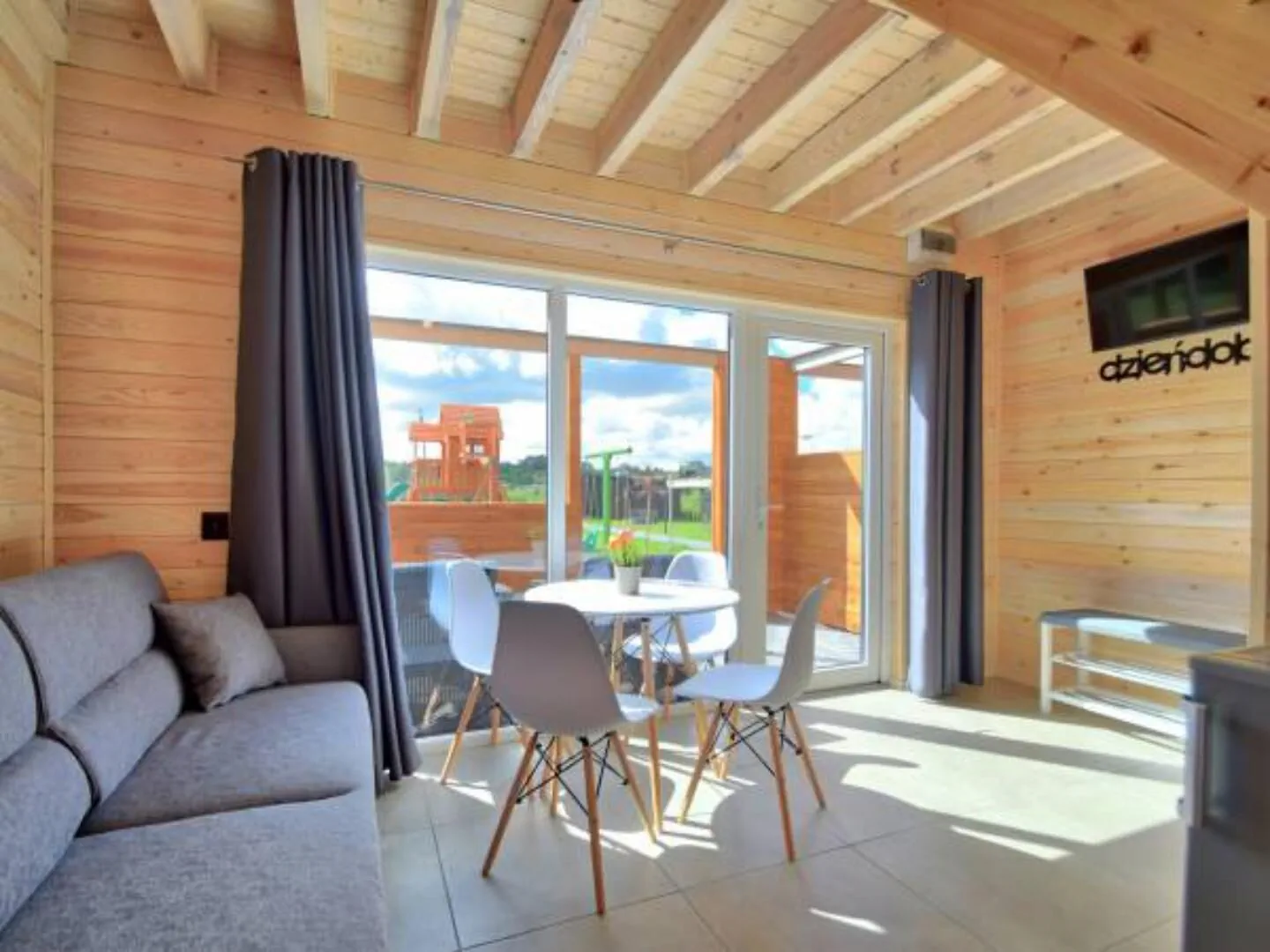 Domki Apartamentowe Monokini Rusinowo