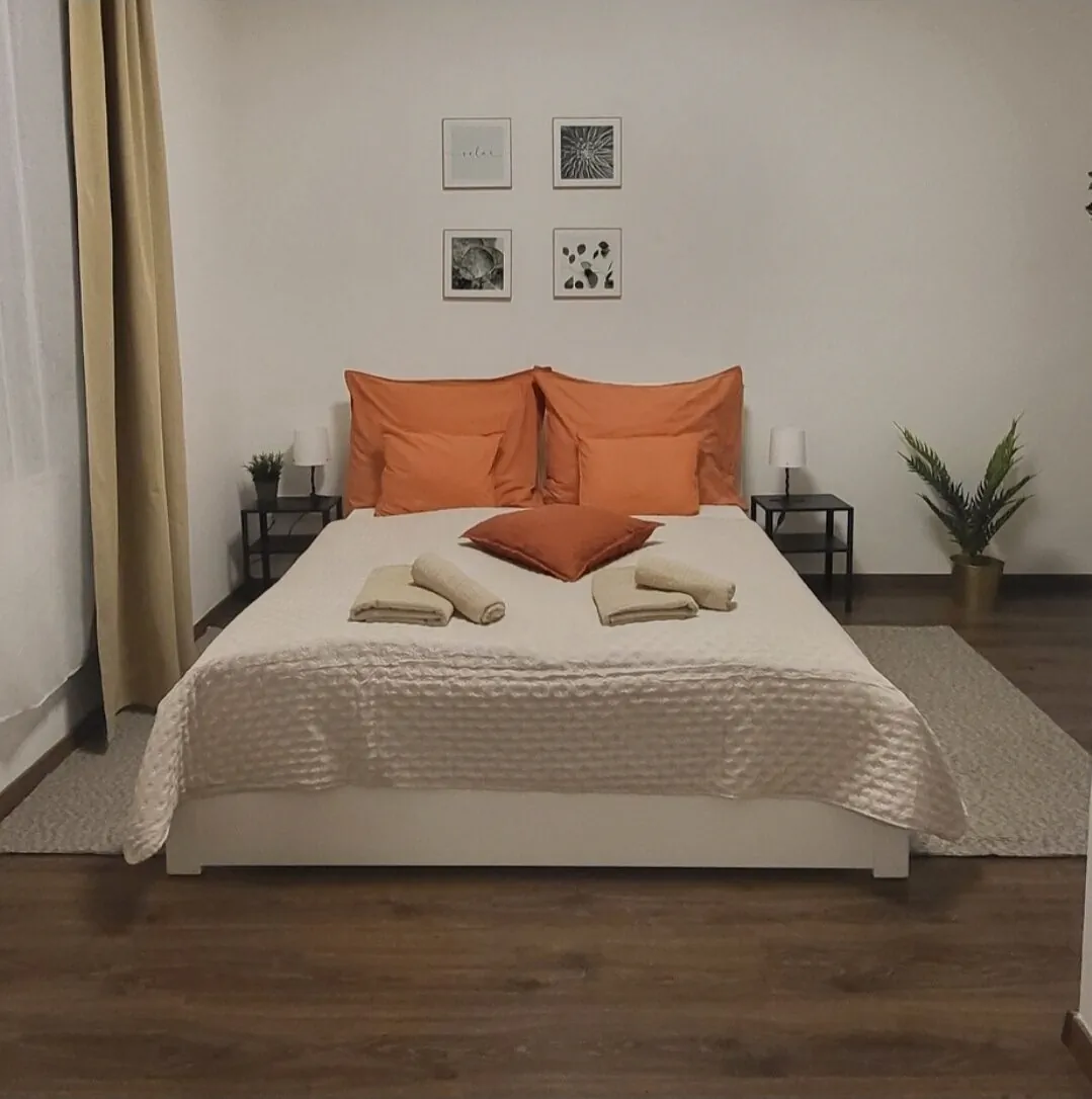 Béke Apartman Parád