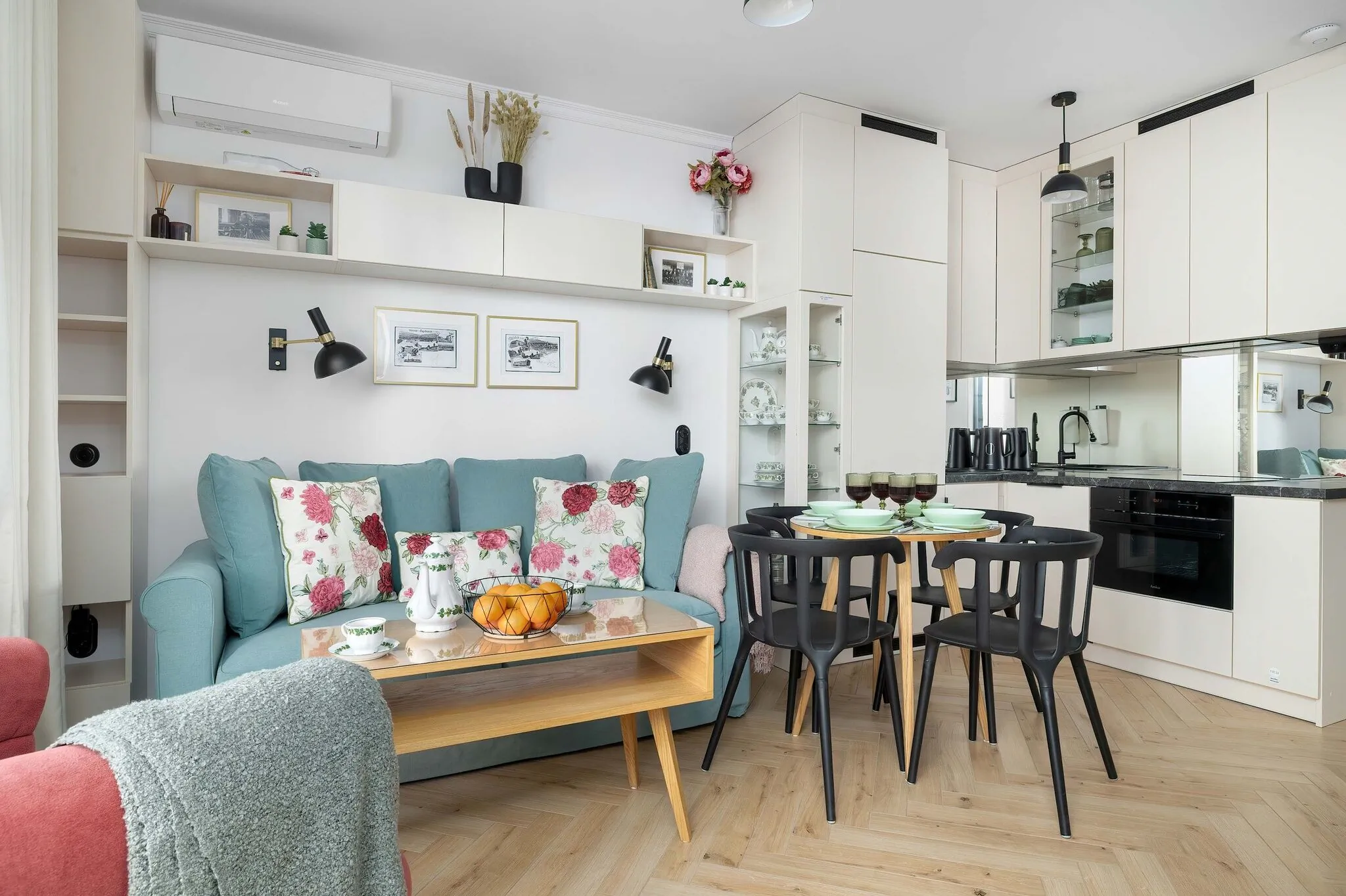 Stylowy Apartament | Ogródek i Prywatny Parking