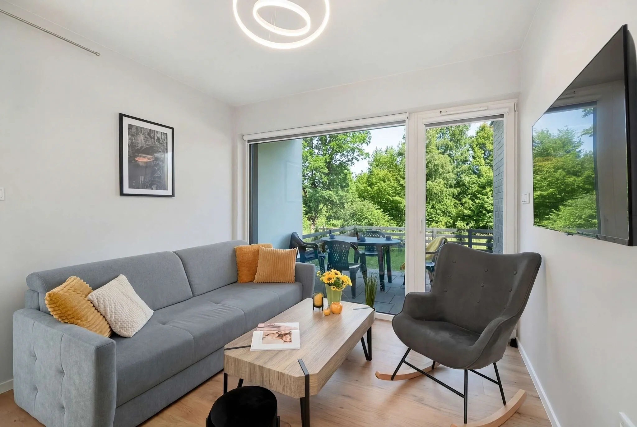 Przytulny Apartament z Ogrodem