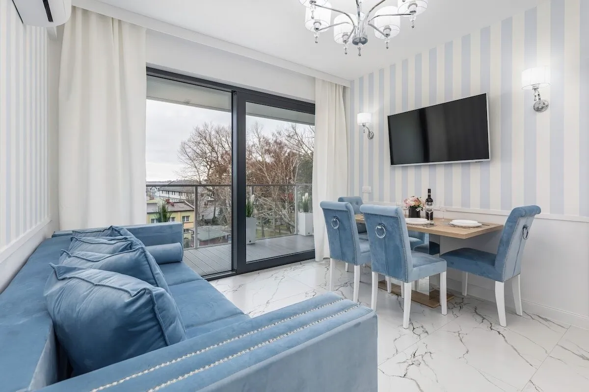 Stylowy Apartament z Klimatyzacją | 50 m do Plaży