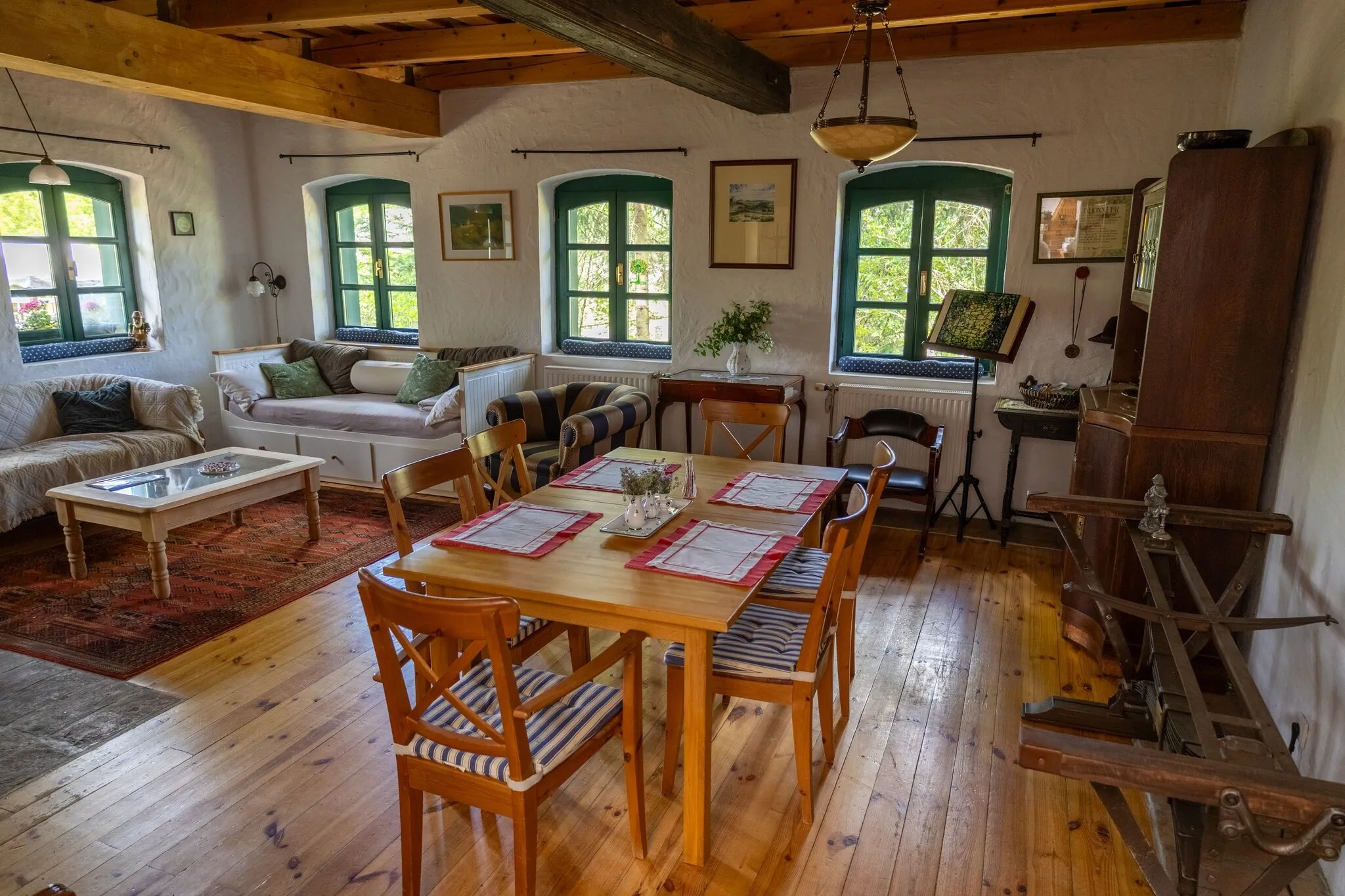 Kalandor Vendégház - The Explorer's Lodge Fenyőfő