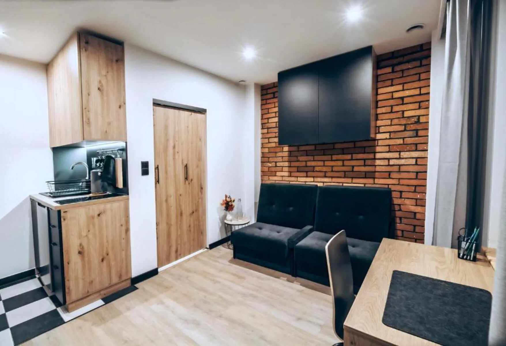 Bedthoven lofts you! Self Check-in & Parking Tychy