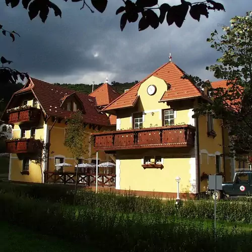 Hotel Szeleta Miskolc Alsóhámor 002 kép
