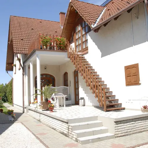 Balla apartmanh&aacute;z