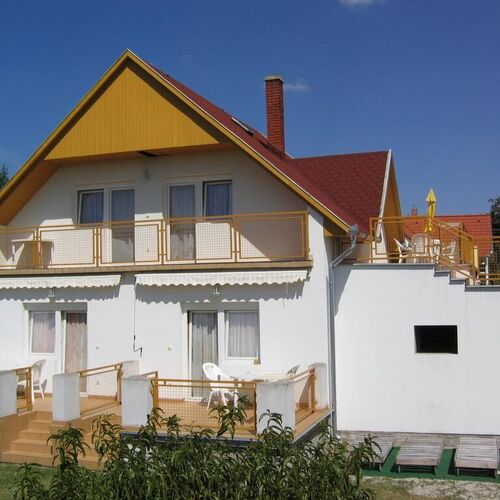 Bor Apartmanház Gyenesdiás  3