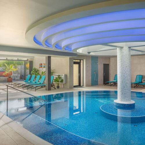 Wellness részleg - nagy medence
