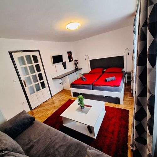 Iskolakert Apartman Sárospatak