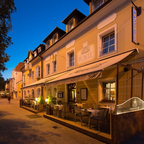 Hotel-Schweidel utca- sétáló övezet