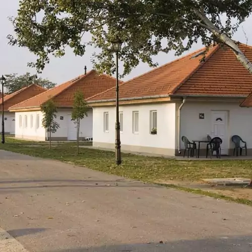 Apartmanpark és Kemping Cegléd 004 kép