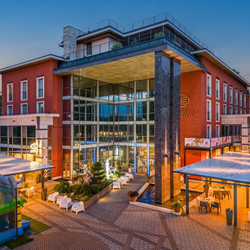 Hotel Divinus Debrecen
