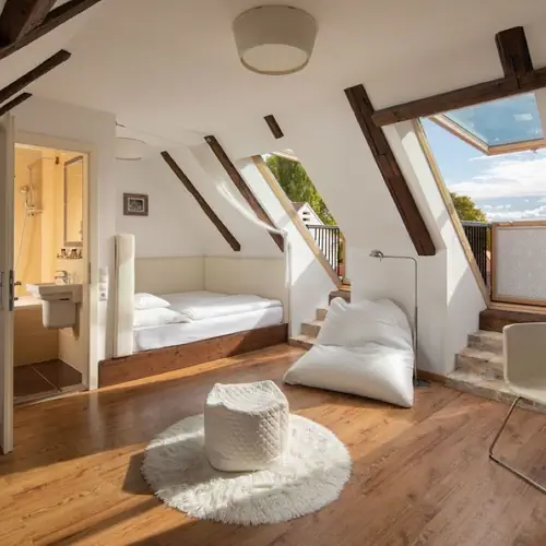 standard tetőt&eacute;ri szoba