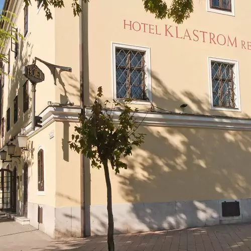 Hotel Klastrom Győr 002 kép