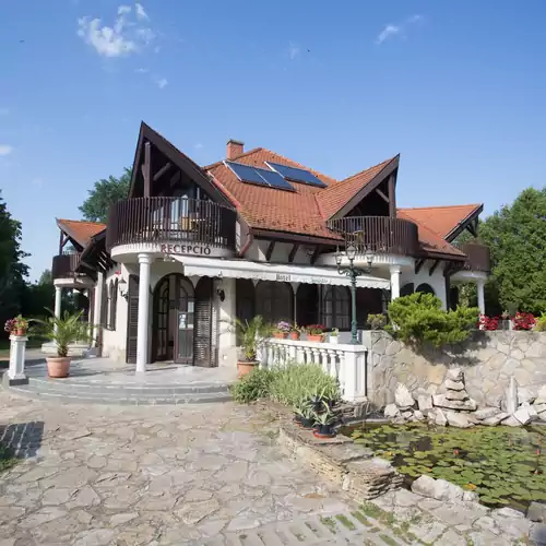 Zsanett Hotel Balatonkeresztúr 032 kép