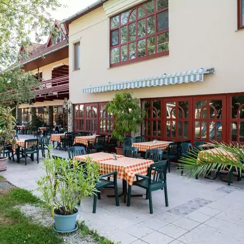 Zsanett Hotel Balatonkeresztúr 039 kép