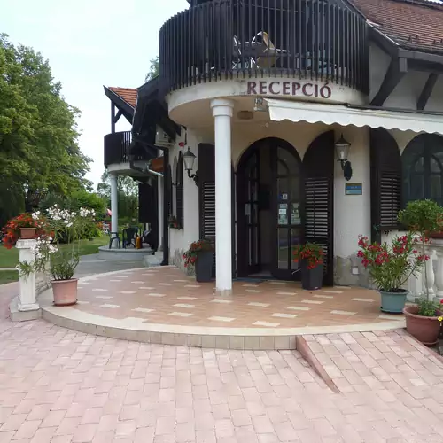 Zsanett Hotel Balatonkeresztúr 040 kép