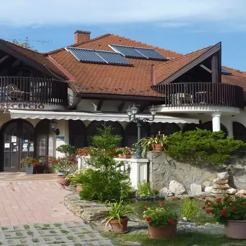 Zsanett Hotel Balatonkeresztúr 016 kép