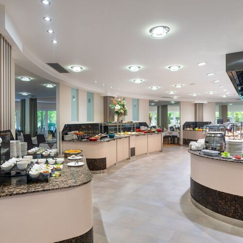 &Eacute;tterem b&uuml;f&eacute;asztal 