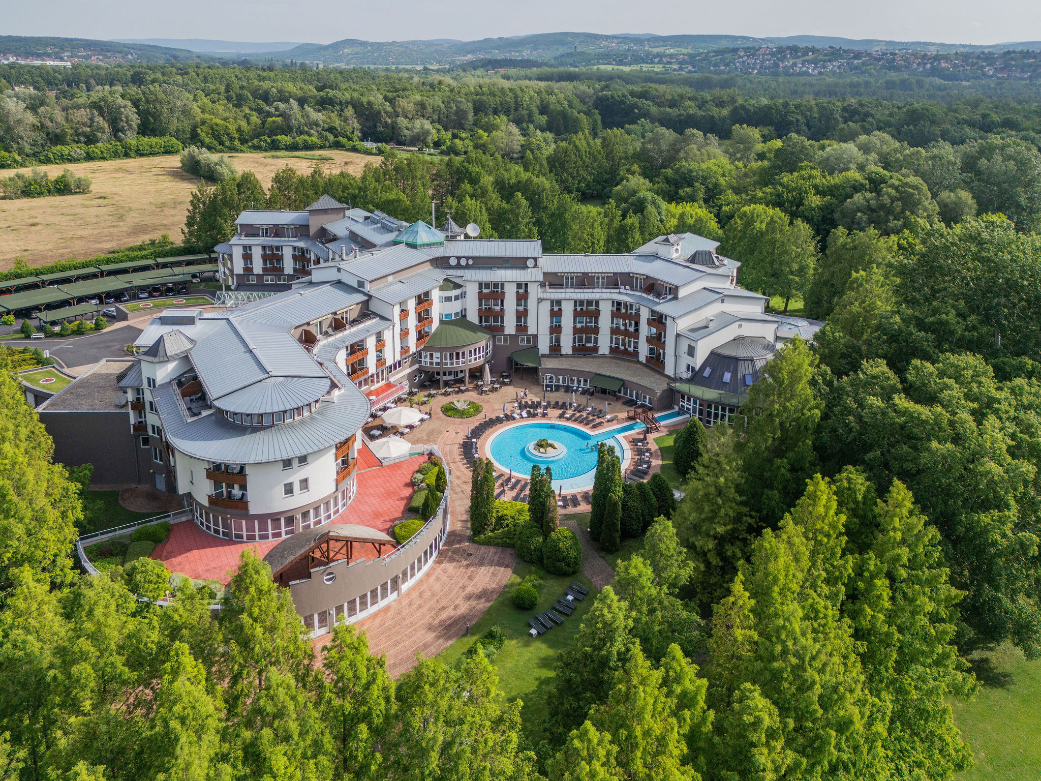 Hotel épülete
