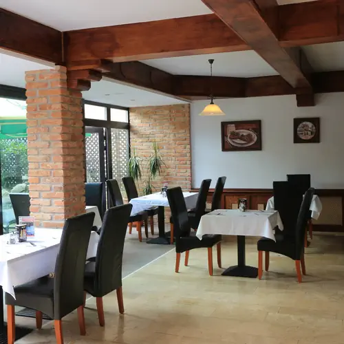 Hotel &Iacute;rottkő Kőszeg - k&eacute;p az &eacute;tteremről