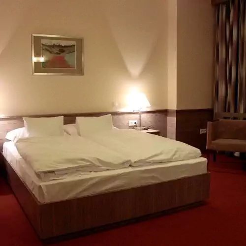 Hotel Három Gúnár Kecskemét 006 kép