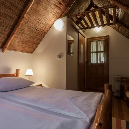 Fot&oacute; szob&aacute;r&oacute;l