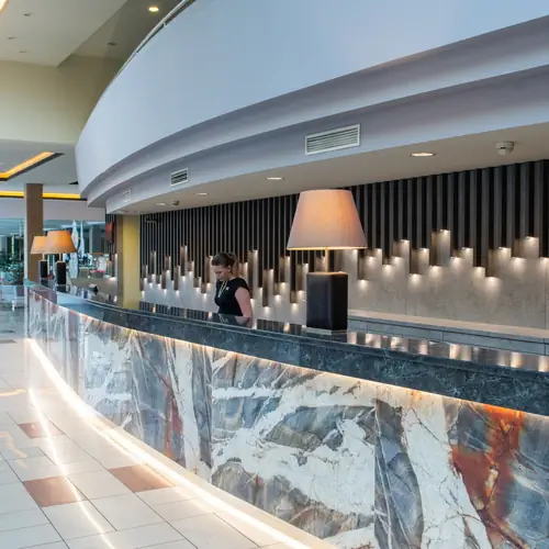 Hotel Az&uacute;r recepci&oacute;