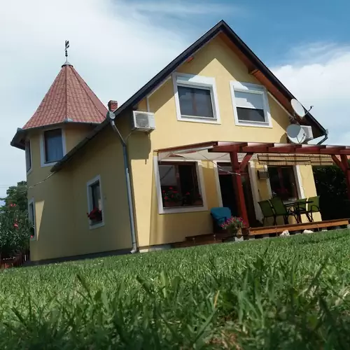 Hajas Familia Kiadó Szobák Balatonmáriafürdő 012 kép