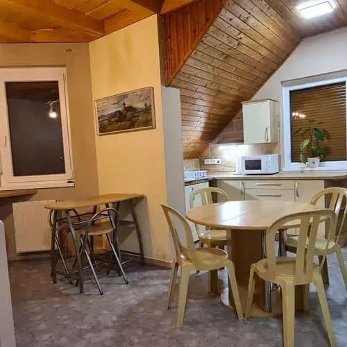 Hajas Familia Kiadó Szobák Balatonmáriafürdő 015 kép