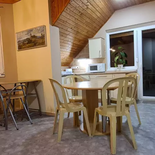 Hajas Familia Kiadó Szobák Balatonmáriafürdő 018 kép