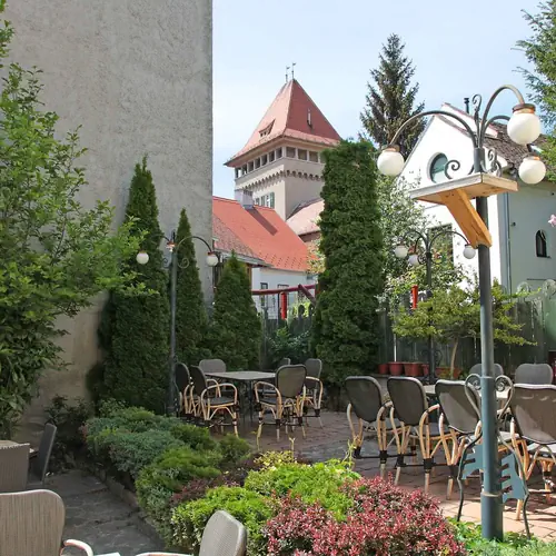 Hangulatos,belső terasz