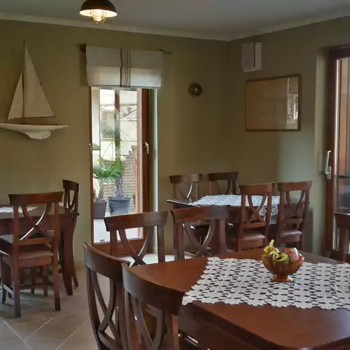 Hullám Villa Balatonmáriafürdő 027 kép
