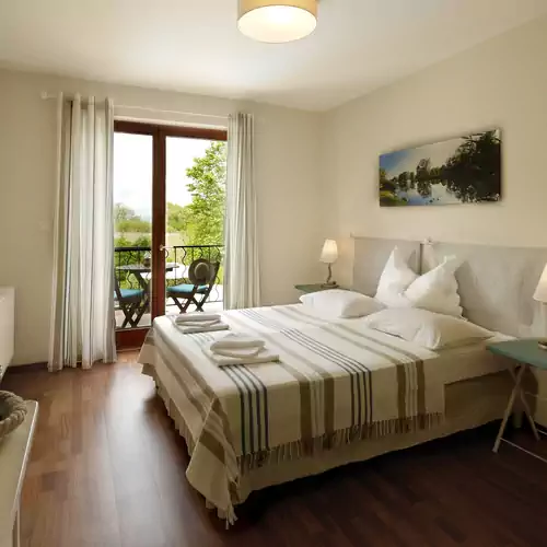 Hullám Villa Balatonmáriafürdő 003 kép