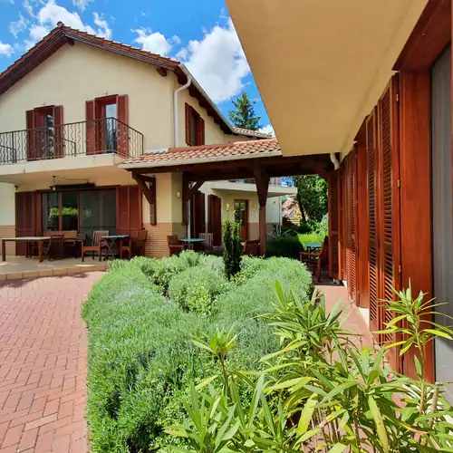 Hullám Villa Balatonmáriafürdő 028 kép