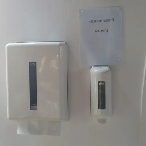K&eacute;zfertőtlenitő &aacute;llom&aacute;s