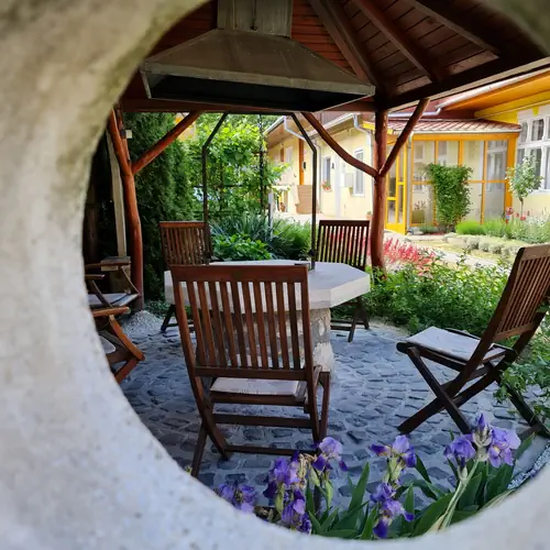 Kert Panzi&oacute; grill