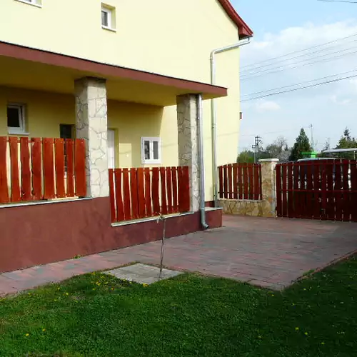 Narancs Apartman Gyomaendrőd 002 kép