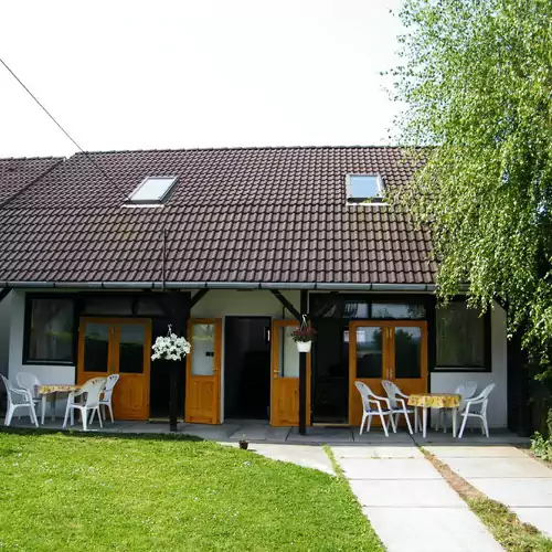 Yachtparty Apartmanház Balatonboglár 002 kép