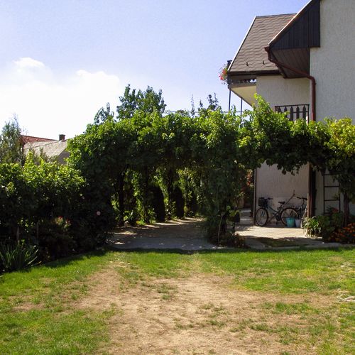 Horváth Apartmanház Vonyarcvashegy  3
