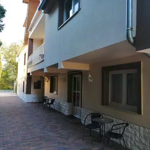 Magdalena Apartmanház Hévíz 003 kép