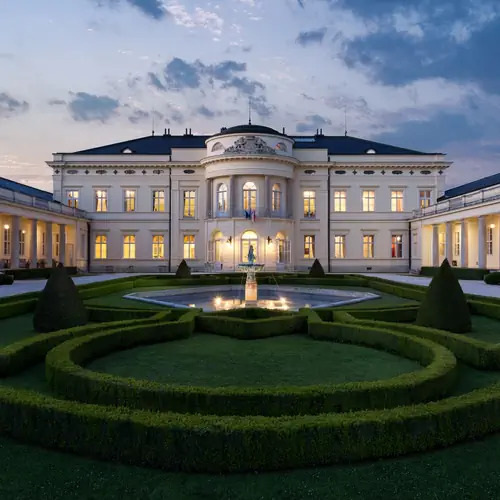 K&aacute;rolyi-Kast&eacute;ly Hotel & Restaurant főbej&aacute;rat