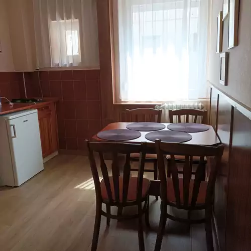 Lázár Apartmanok Hévíz 016 kép