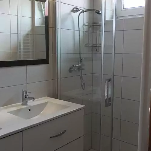 Lázár Apartmanok Hévíz 032 kép