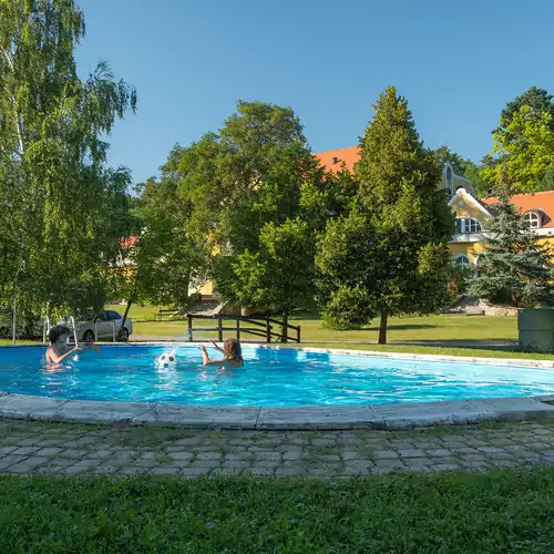 Cseri Kastély Szálloda és Étterem Tótvázsony 002 kép