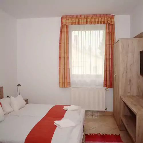 Varga Apartmanház Zalakaro 004 kép