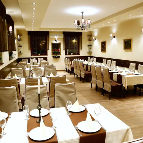 K&uuml;l&ouml;nterem