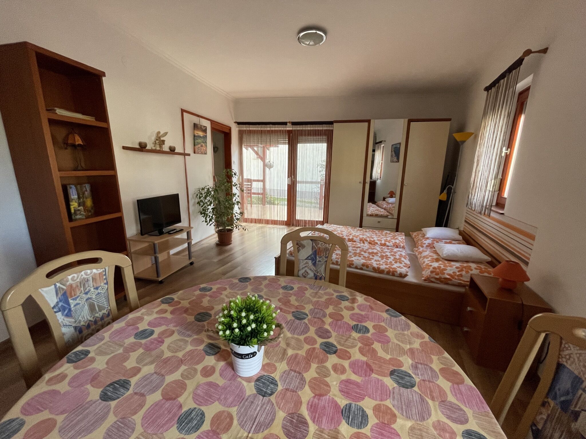 Hellasz Apartman Gyula