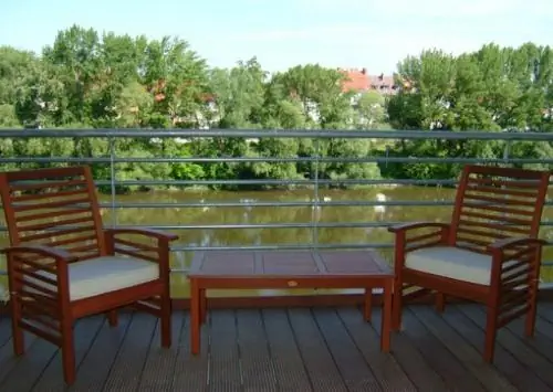 Deluxe apartman, kil&aacute;t&aacute;s a teraszr&oacute;l