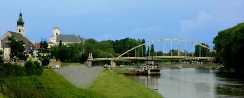 Deluxe apartman, kil&aacute;t&aacute;s a Mosoni-Dun&aacute;ra