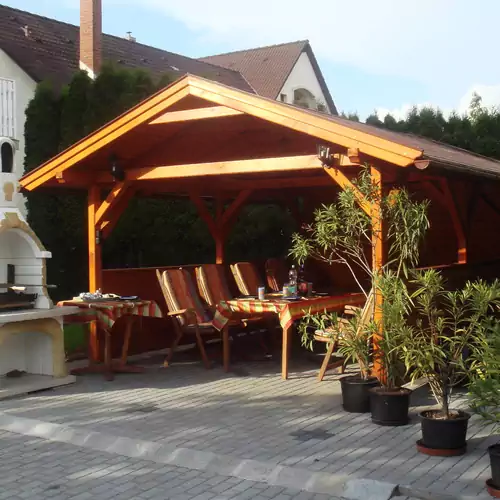 Sárga Apartmanház Balatonfüred 004 kép